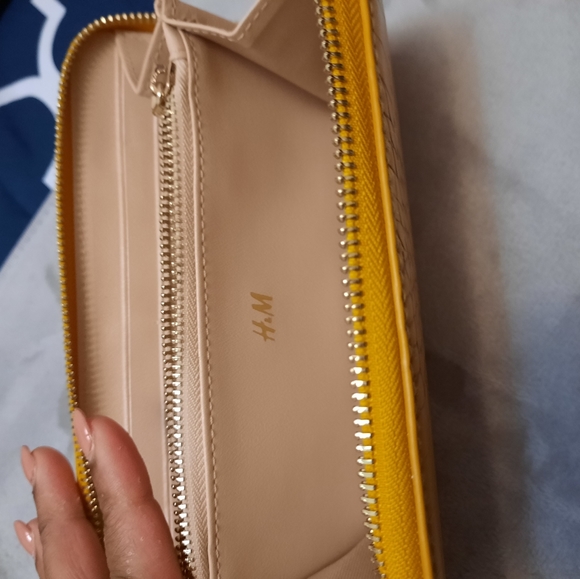 Wallet - Picture 2 of 3